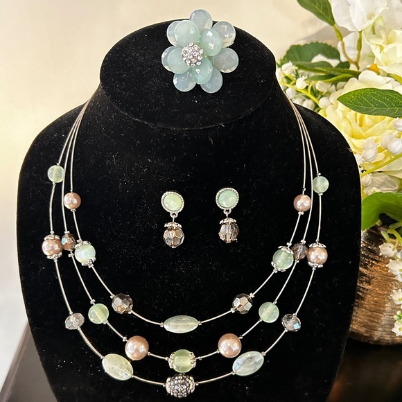 Jewelry - Layered Necklace Set